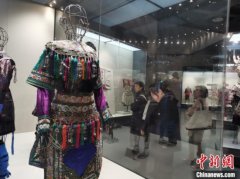 <b>两岸少数民族的服饰虽有不同</b>